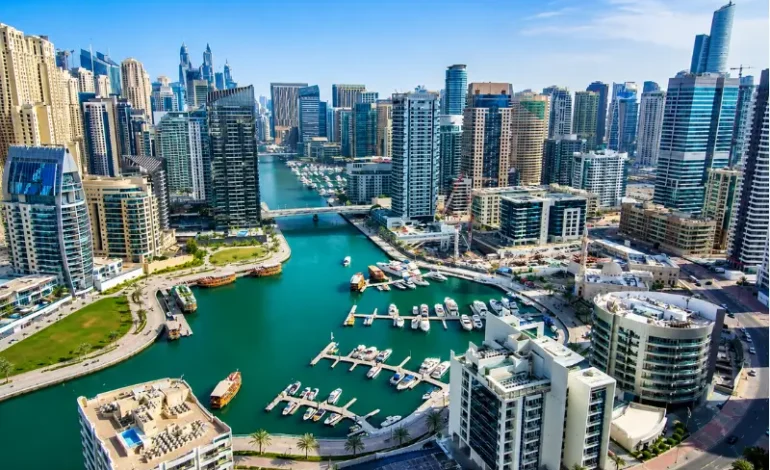 Dubai Marina: Attractions, Lifestyle, Hotels, Transport & Living Guide